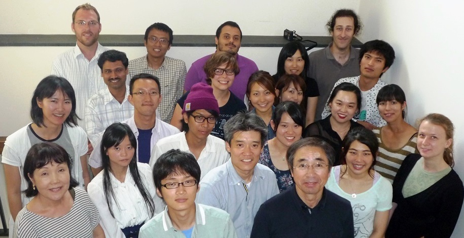 Yamazaki-Nagai Lab Group Photo, 2013
